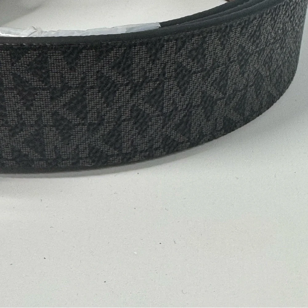 SALE MICHAEL KORS REVERSIBLE LOGO BELT